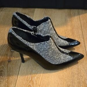 BLACK ZIP UP ANKLE HEELS.....SIZE 5.5m